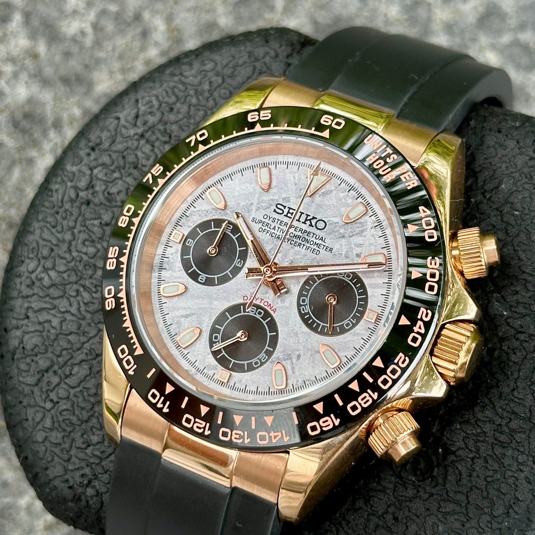 Seiko Daytona-Style VK63 Meteorite Dial Rose Gold Mod on Rubber