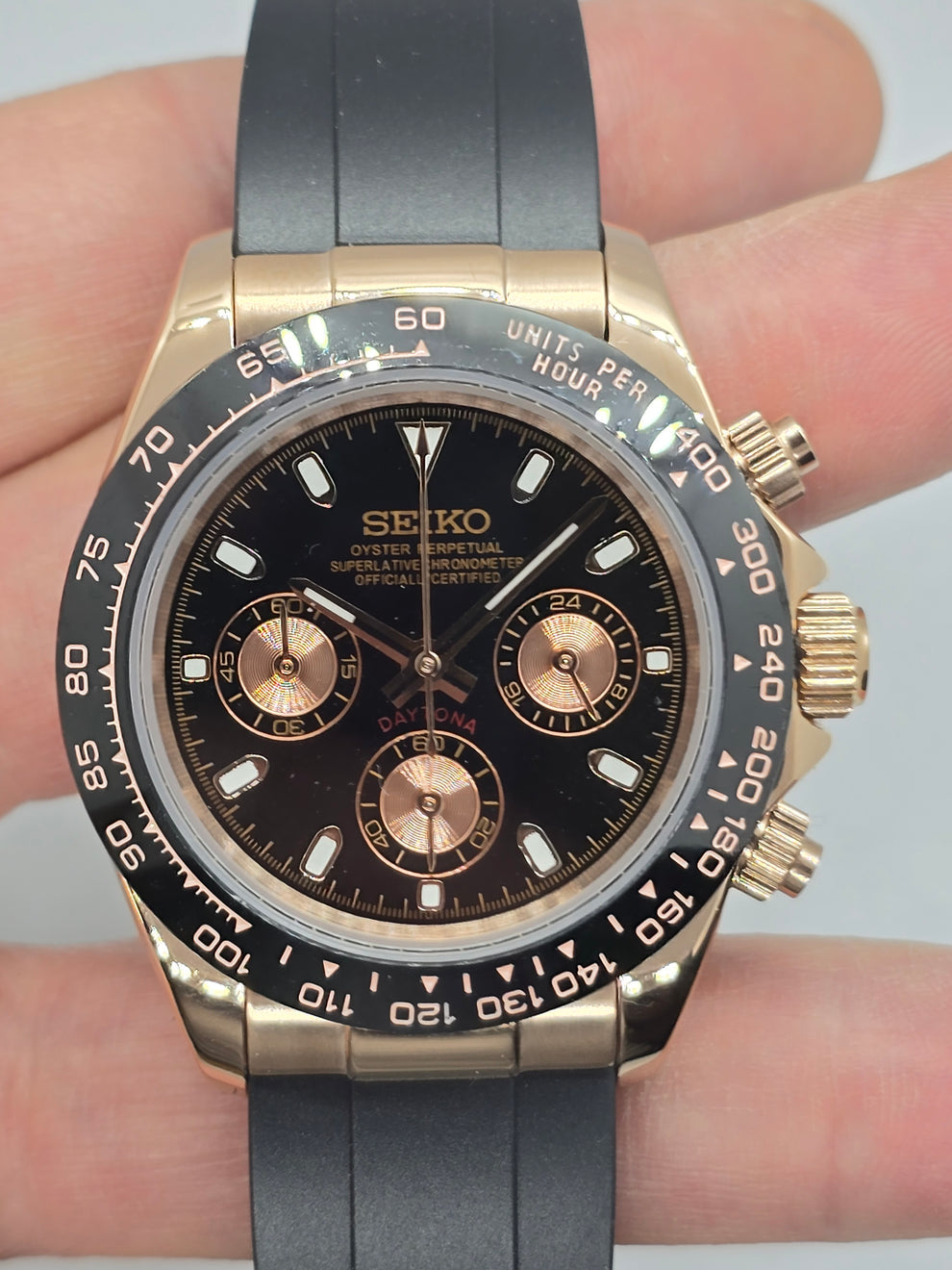 Seiko Mod Daytona Rose Gold / Black Dial on Rubber – VK63 Chronograph