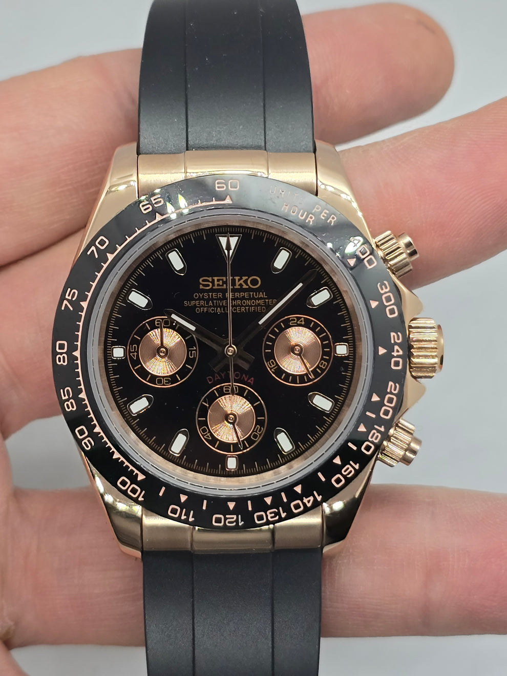 Seiko Mod Daytona Rose Gold / Black Dial on Rubber – VK63 Chronograph